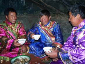 El Yimakan, relatos orales de los Hezhen