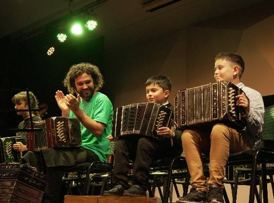 Proyecto Bandoneon - bandoneon fest students playing 1