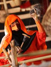 Safeguarding programme for Al Sadu, traditional weaving skills in the United Arab Emirates